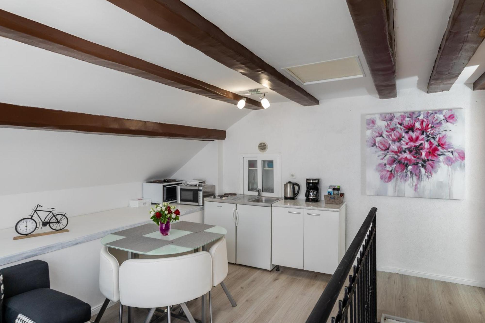 Old Town Charming Nest Apartment ดูบรอฟนิก ห้อง รูปภาพ